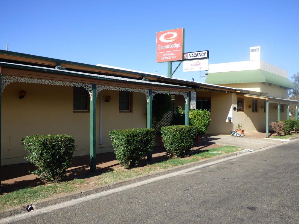 Ben Hall Motor Inn Форбс Екстериор снимка