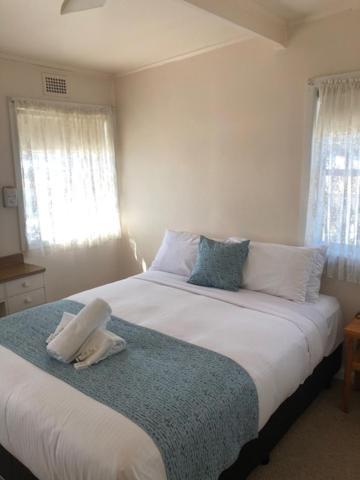 Ben Hall Motor Inn Форбс Екстериор снимка